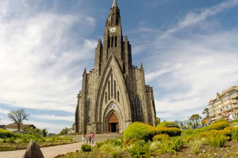 Catedral de Pedra – Igreja Matriz Nossa Senhora de Lourdes - Gramado & Canela Convention & Visitors Bureau