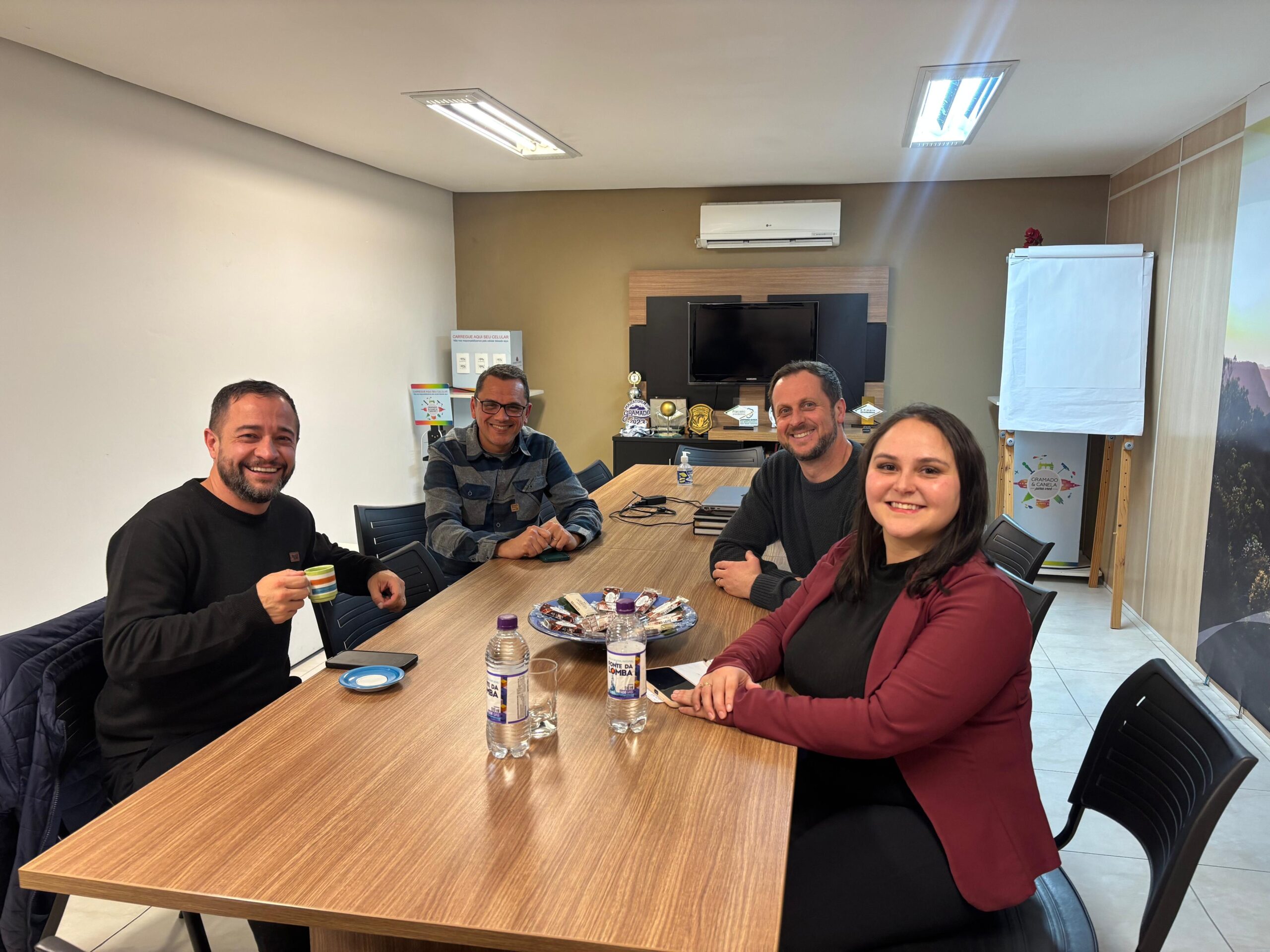 Reunião com associado - Laçador de Ofertas (1)